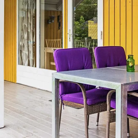 6 Person In Vakantiehuis Fårvang